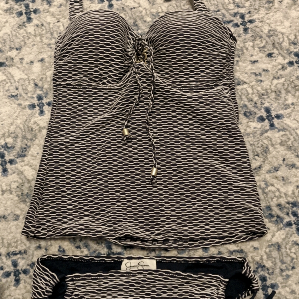 Cute Jessica Simpson Two piece